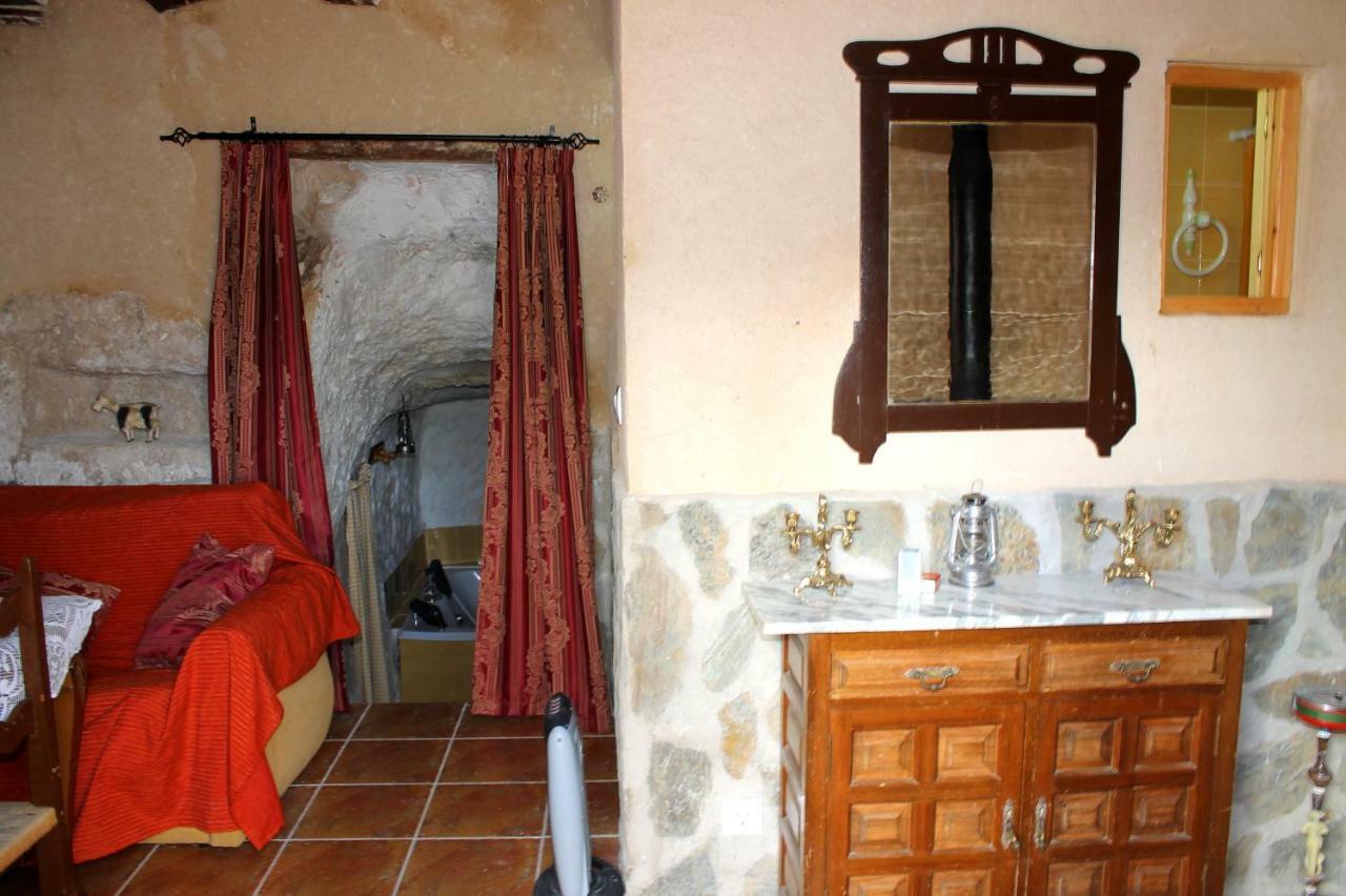 Con Jacuzzi Paraiso Del Jucar * Alcala del Jucar